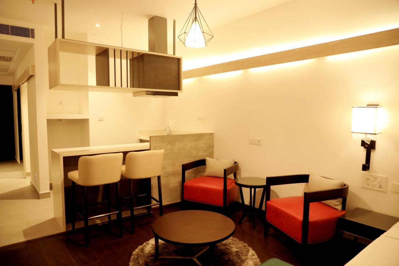 Hotel Deccan Serai Grande, Gachibowli, Hajdarabad Zewnętrze zdjęcie
