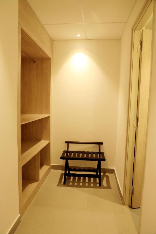 Hotel Deccan Serai Grande, Gachibowli, Hajdarabad Zewnętrze zdjęcie