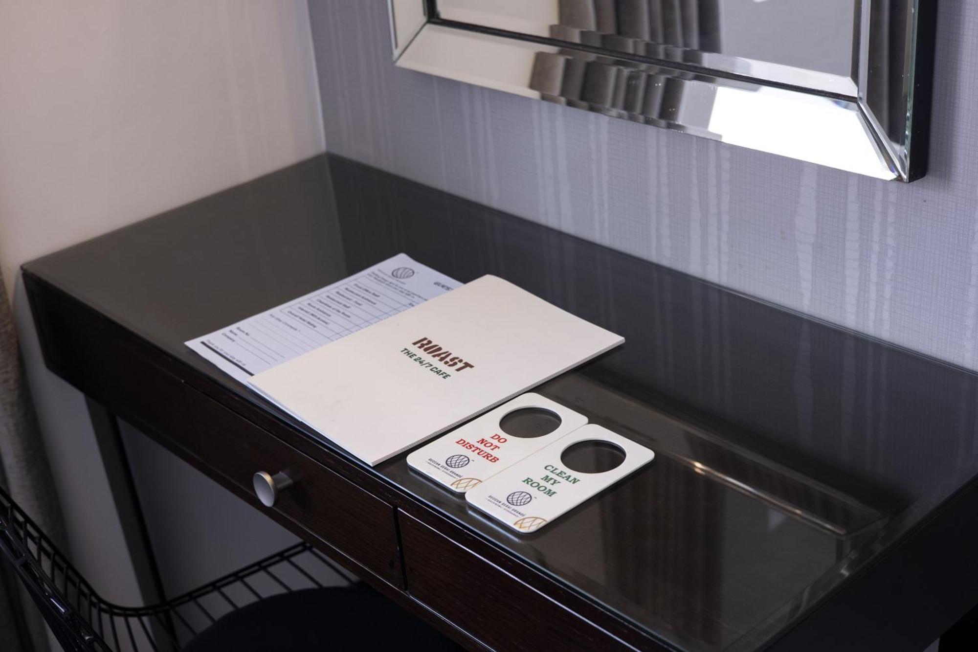 Hotel Deccan Serai Grande, Gachibowli, Hajdarabad Zewnętrze zdjęcie