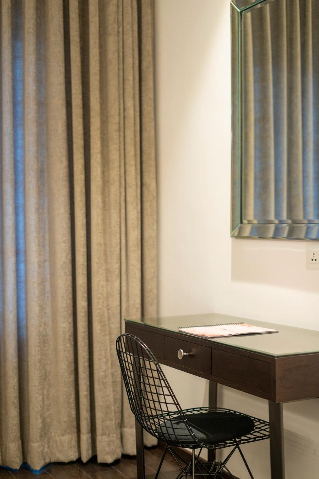 Hotel Deccan Serai Grande, Gachibowli, Hajdarabad Zewnętrze zdjęcie